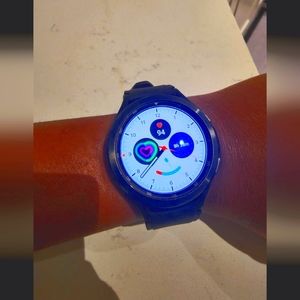 Samsung Galaxy Watch 4
